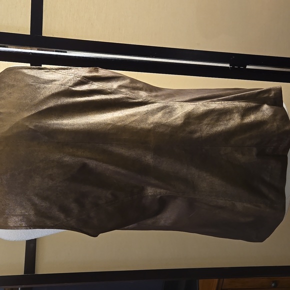 Brown Vest - Picture 2 of 2